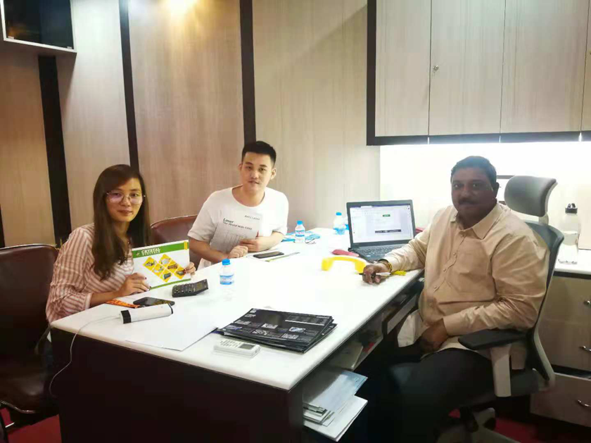 激光切割机价格，激光切割机报价，激光切割机厂家，光纤激光切割机，激光切割设备，激光切割机，激光切割机多少钱一台